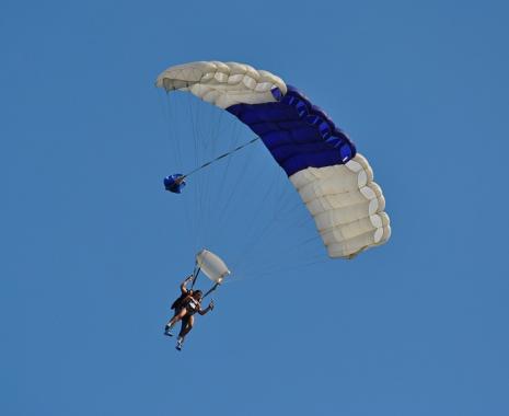 Blow-and-go Parachute